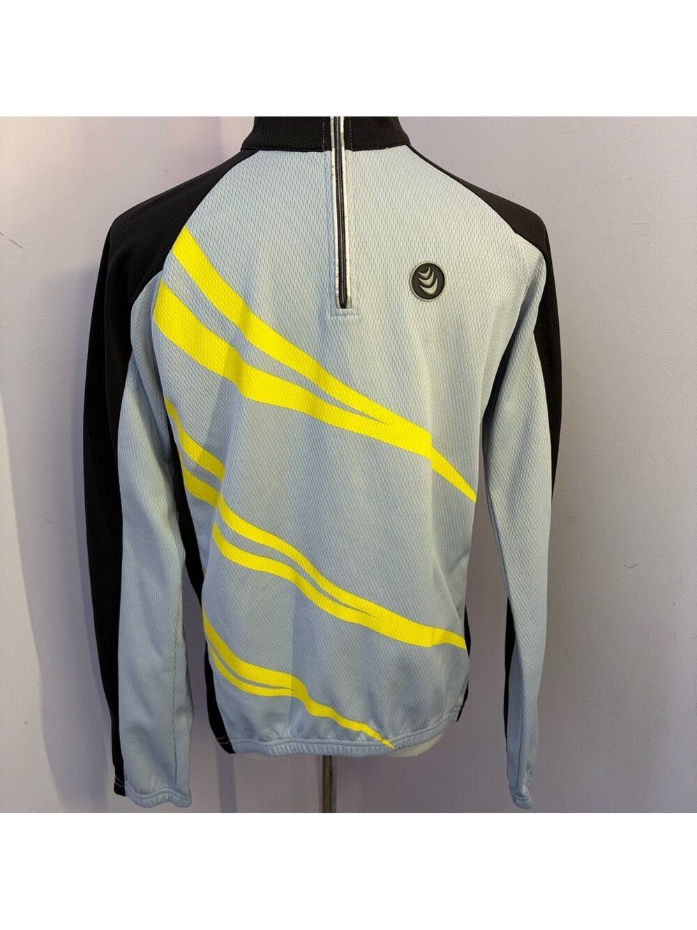 Crane bicycle shirt, size small